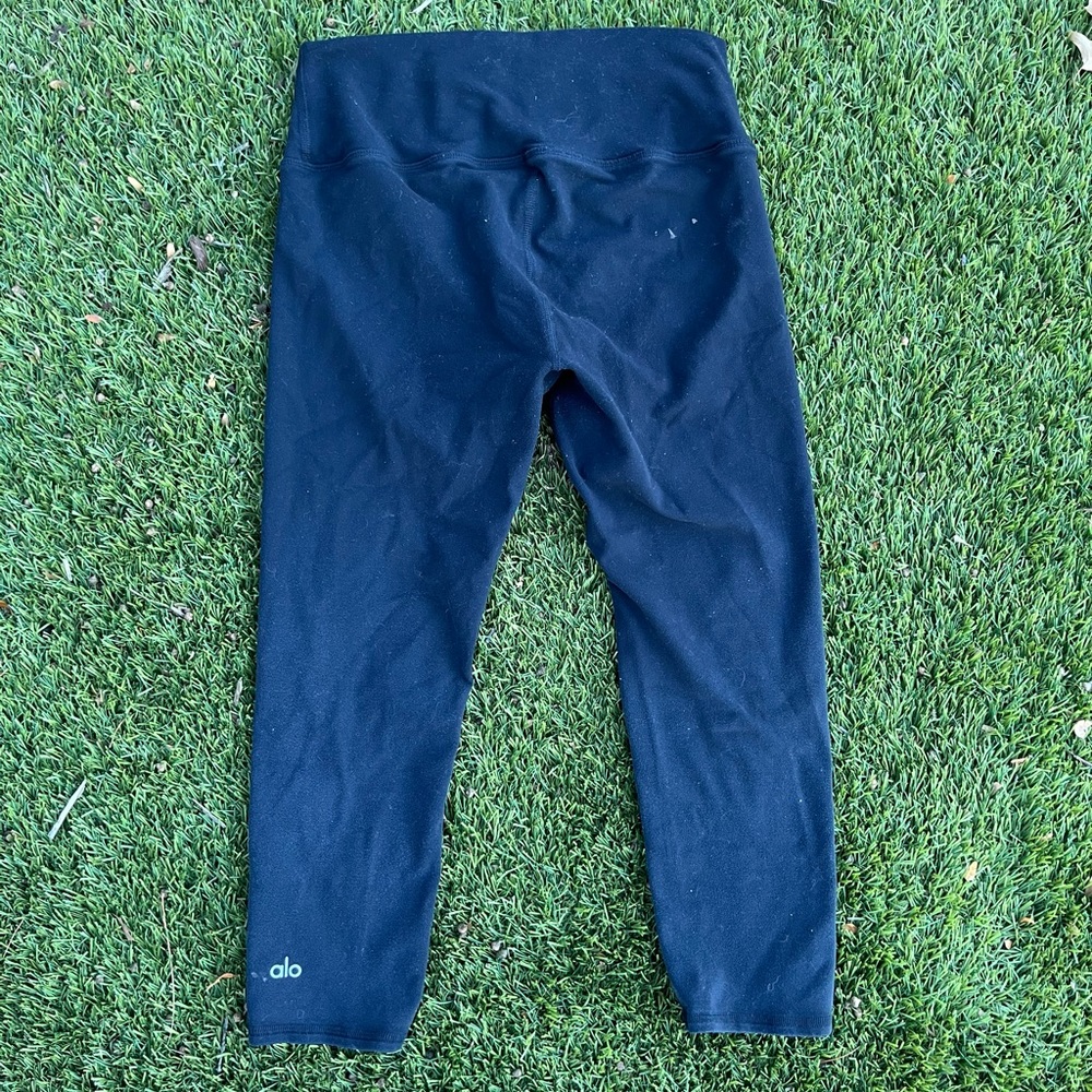 Alo Yoga Capri Leggings